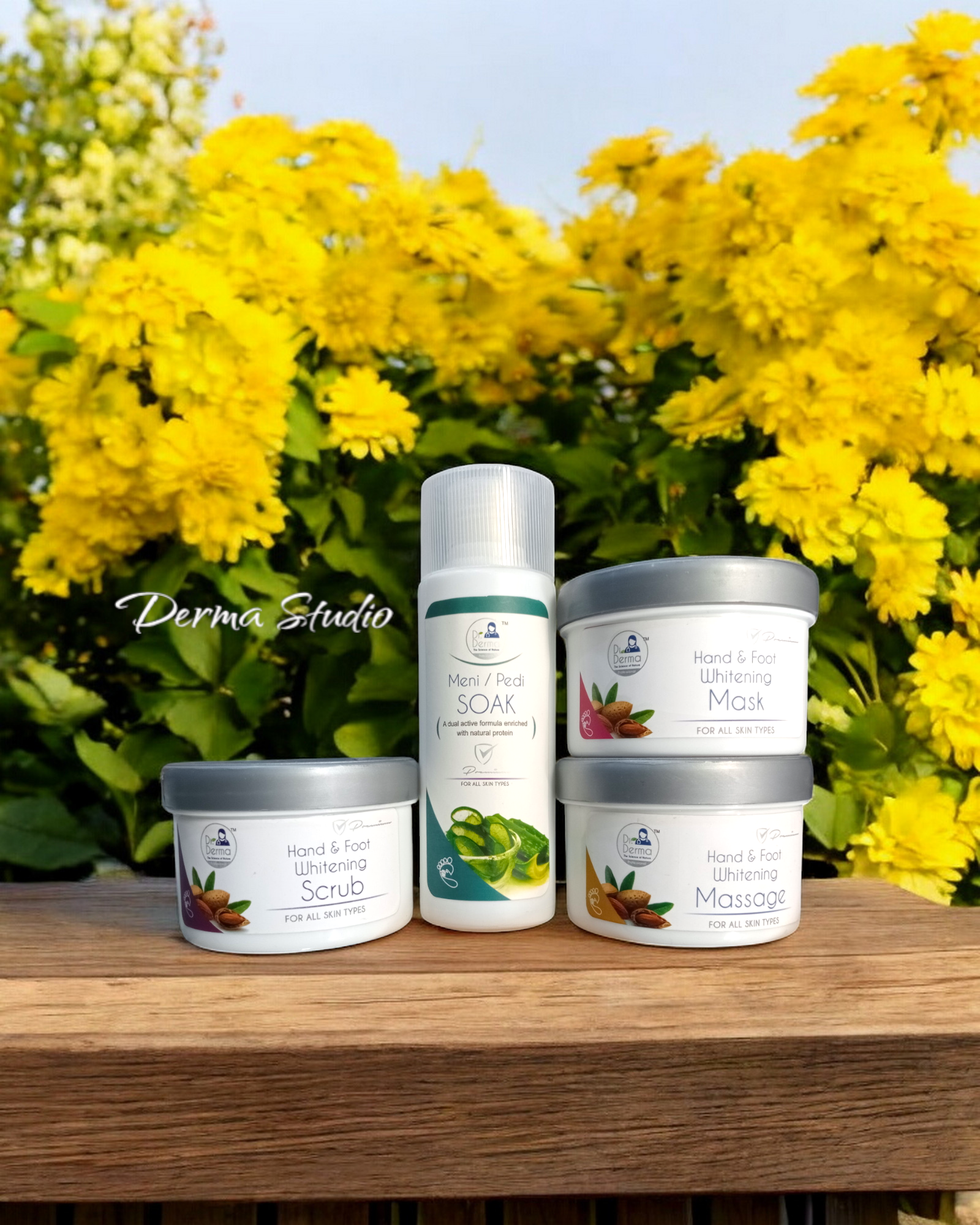 Dr Derma Mani-pedi whitening Facial kit ( PACK OF 4 )